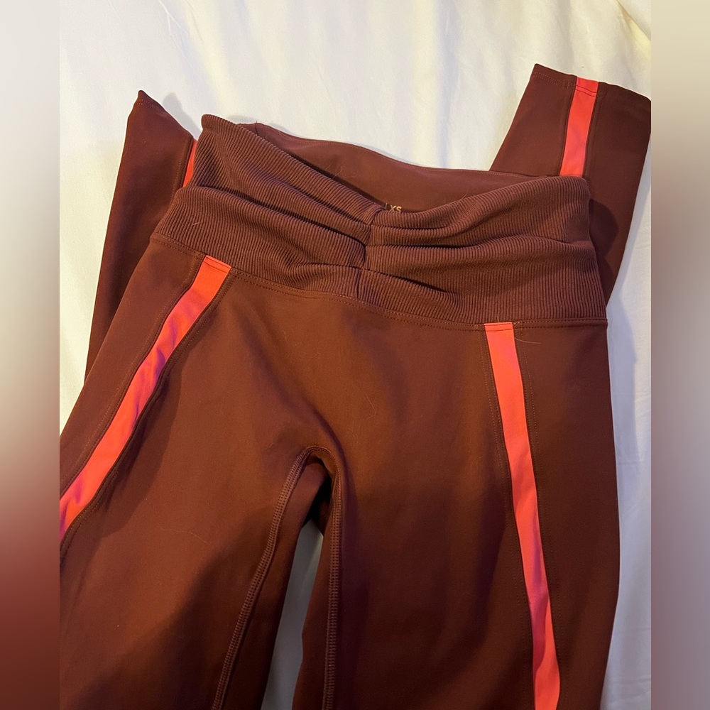 New Balance x Bandier leggings